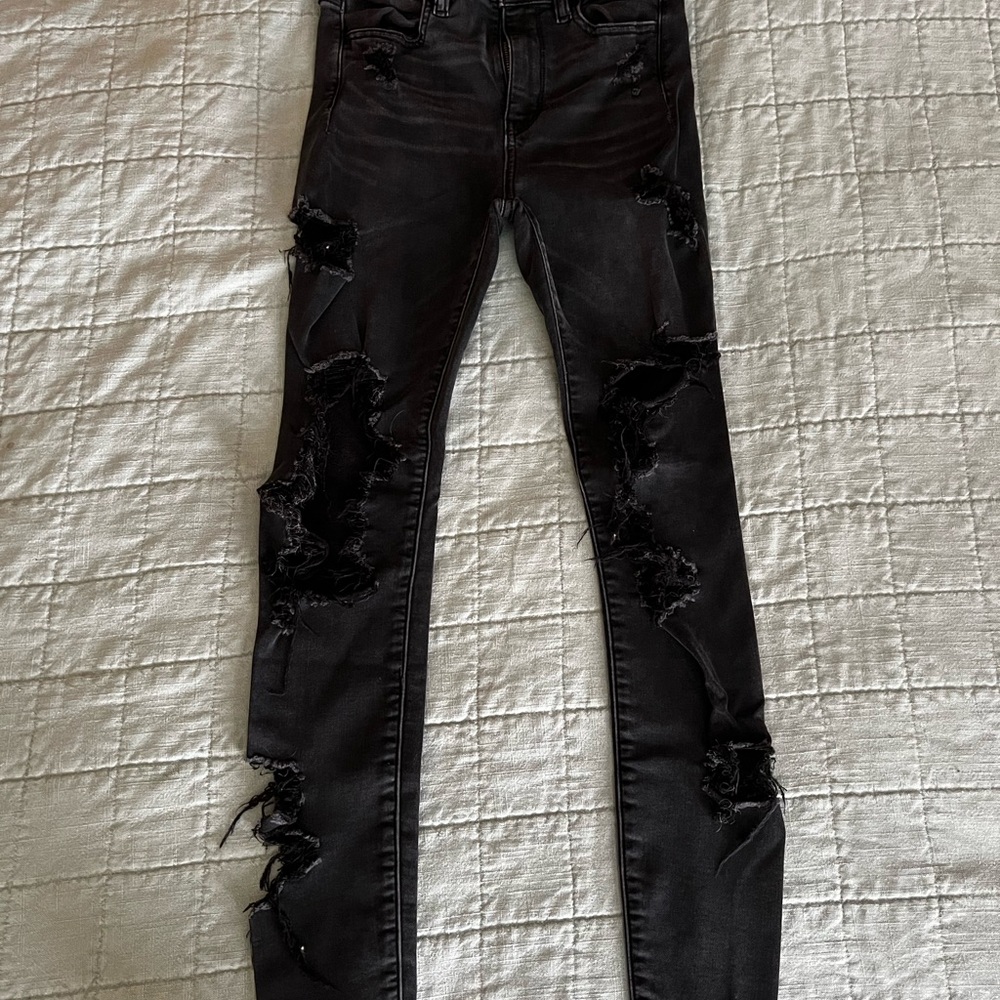 Black Distressed Women's Jeans